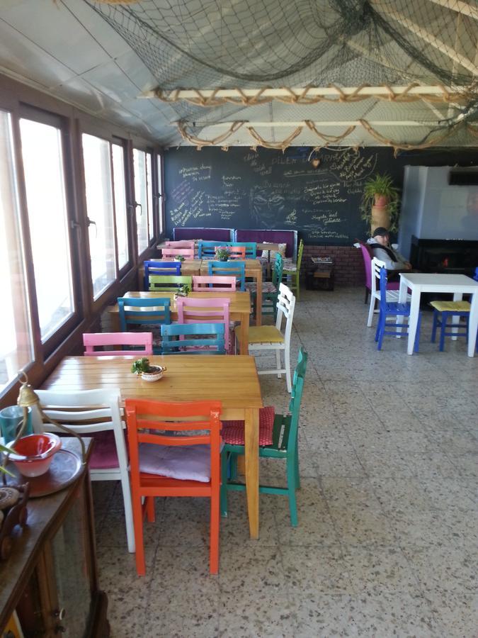 Sahil Pansiyon & Restaurant Seferihisar Ngoại thất bức ảnh